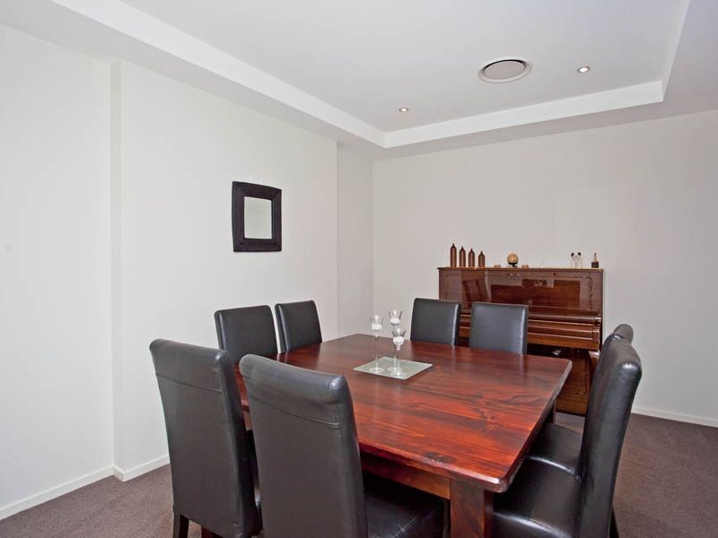 100 Walker Street, Helensburgh NSW 2508