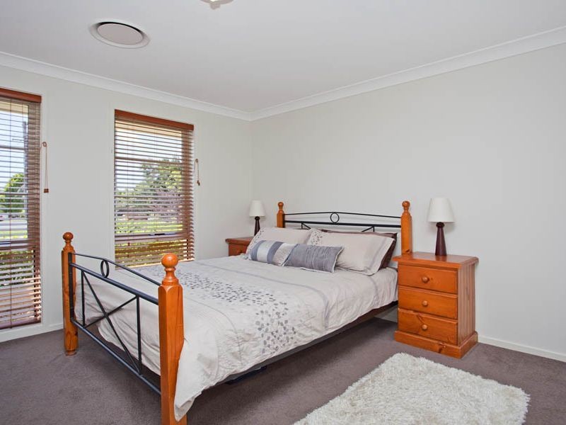 100 Walker Street, Helensburgh NSW 2508