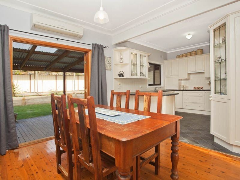 6 Foster Street, Helensburgh NSW 2508