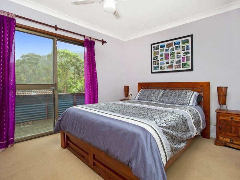 34 Railway Cr, Stanwell Park NSW 2508