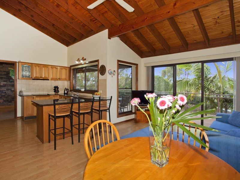 70 The Crescent, Helensburgh NSW 2508