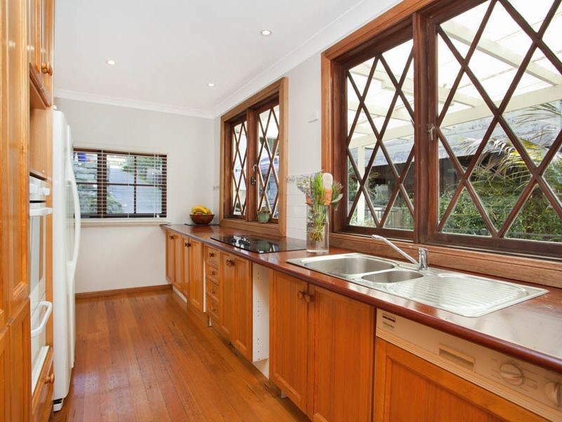 57 The Crescent, Helensburgh NSW 2508