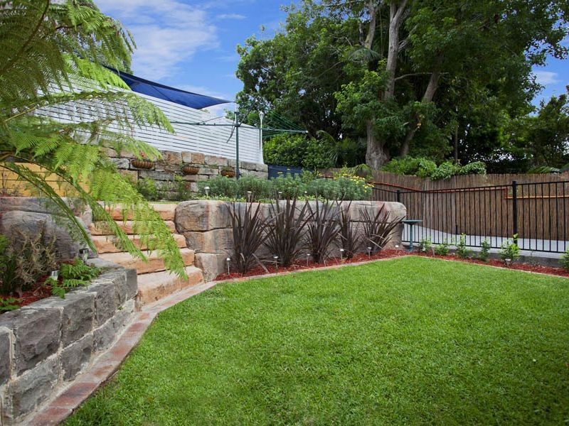 57 The Crescent, Helensburgh NSW 2508