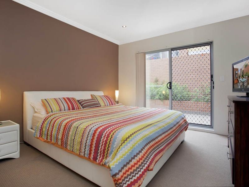 9/11 Stuart Street, Helensburgh NSW 2508