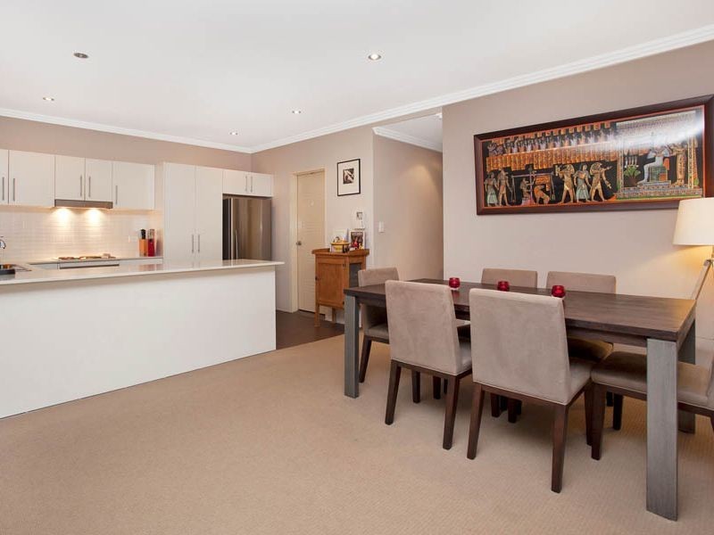 9/11 Stuart Street, Helensburgh NSW 2508