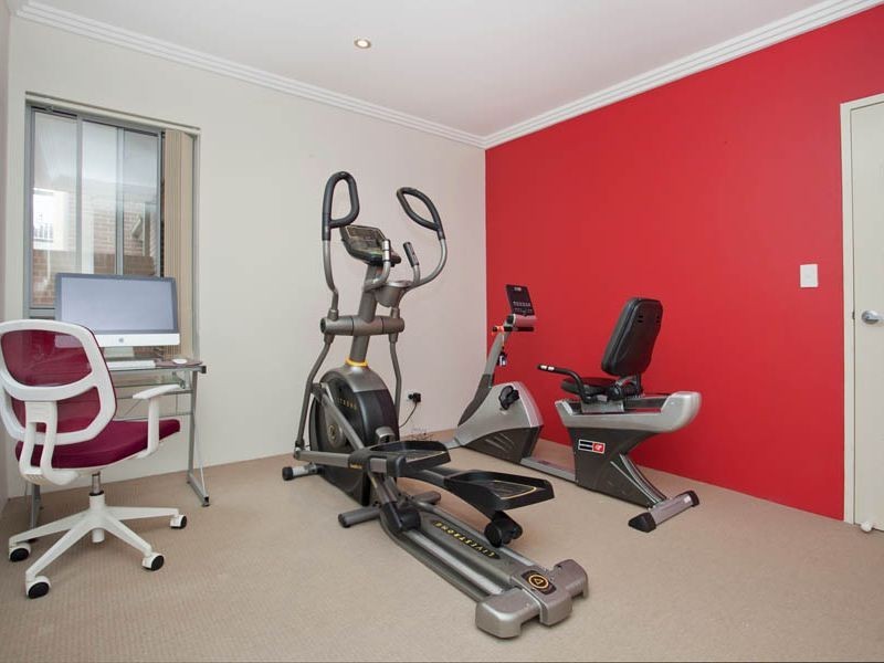 9/11 Stuart Street, Helensburgh NSW 2508