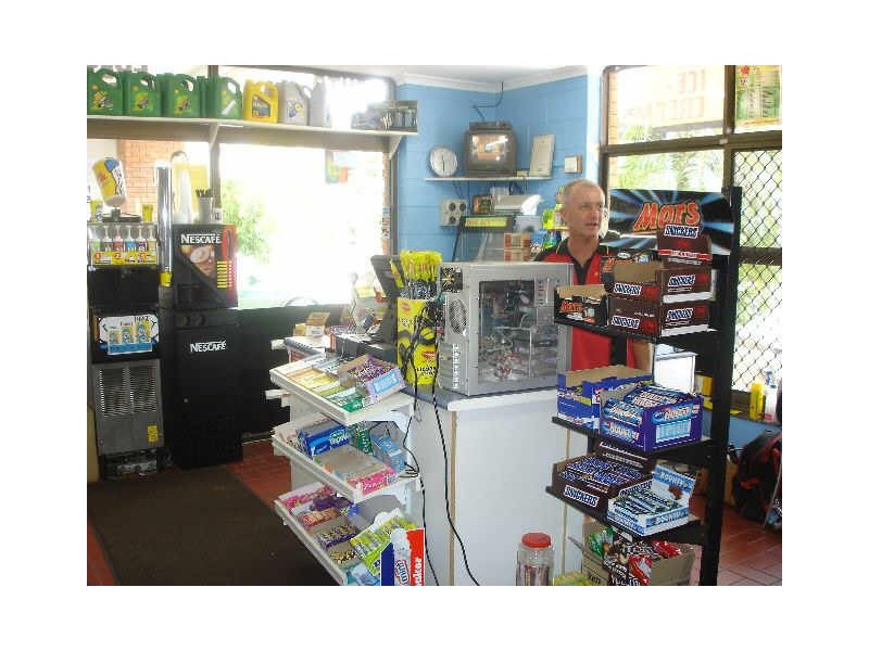 Cassowary Drive, Mission Beach QLD 4852