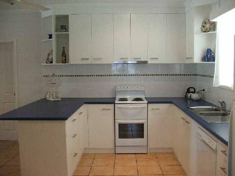 89 Taylor Street, Tully Heads QLD 4854