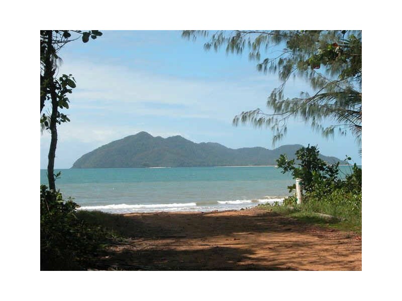 Wongaling Beach QLD 4852