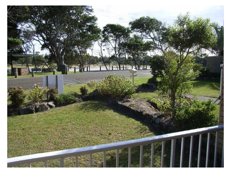 5/2 Aqua Crescent, Lake Cathie NSW 2445