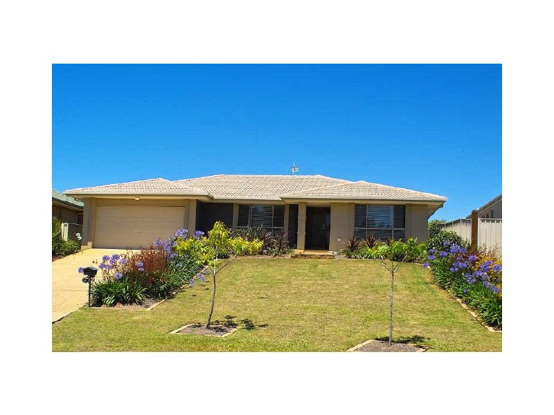6 Resolution Place, Lake Cathie NSW 2445