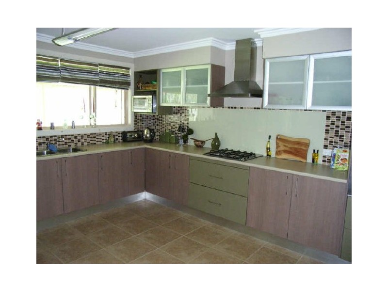 2 Buchan Place, Lake Cathie NSW 2445