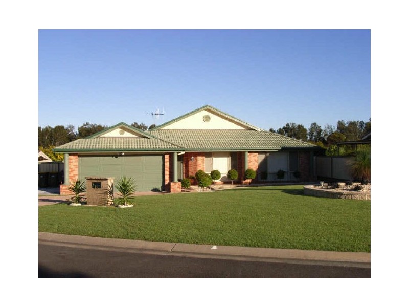 14 Solander Place, Lake Cathie NSW 2445