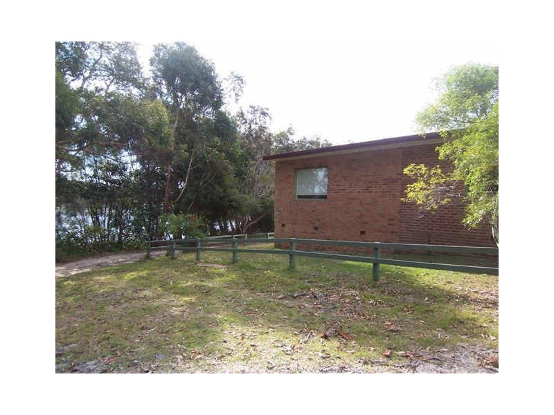 2/2 Evans Street, Lake Cathie NSW 2445