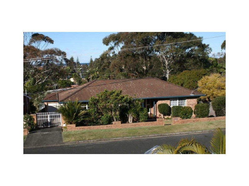 18 Cathie Circuit, Lake Cathie NSW 2445