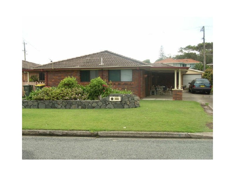 3 Chepana Street, Lake Cathie NSW 2445