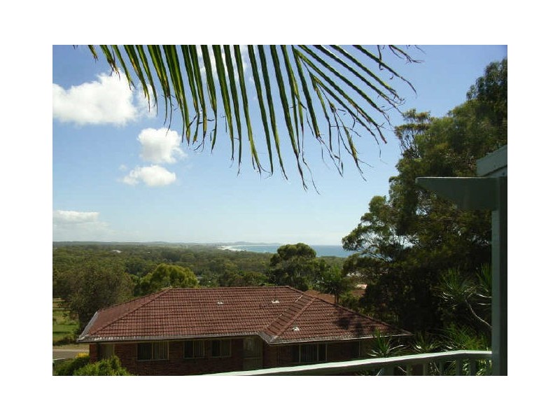 2/7 Pacific Close, Bonny Hills NSW 2445