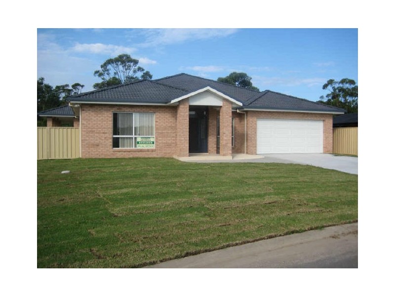 10 Bain Place, Bonny Hills NSW 2445