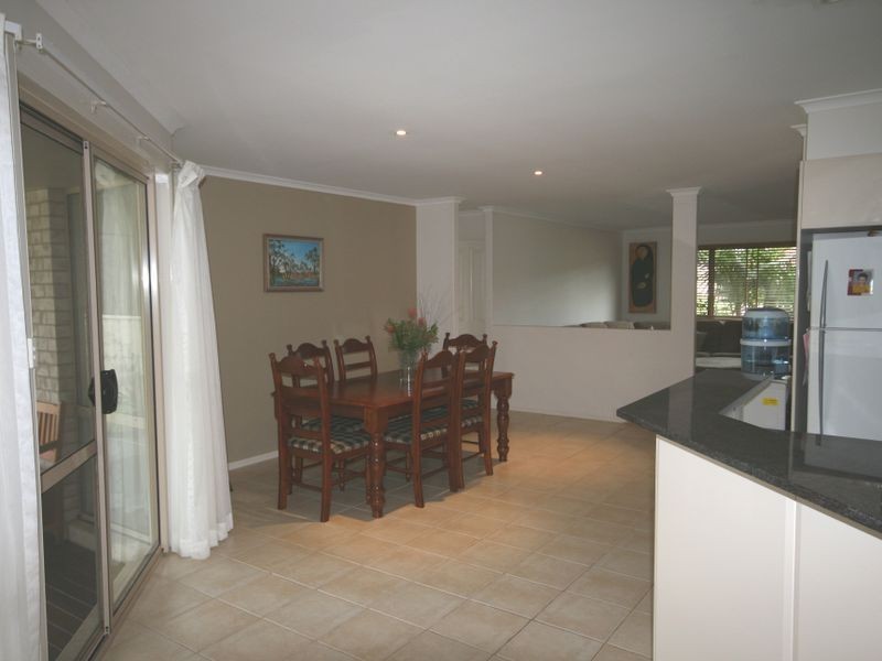 11 Tweed Place, Lake Cathie NSW 2445