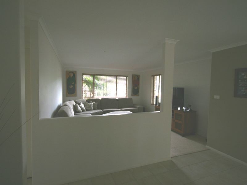 11 Tweed Place, Lake Cathie NSW 2445