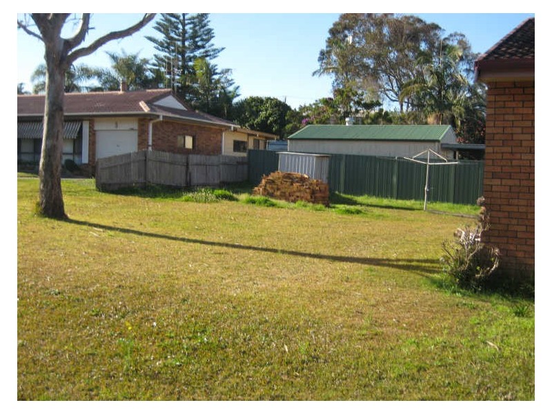 13 Mullaway Road, Lake Cathie NSW 2445