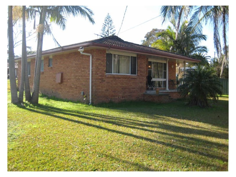 13 Mullaway Road, Lake Cathie NSW 2445