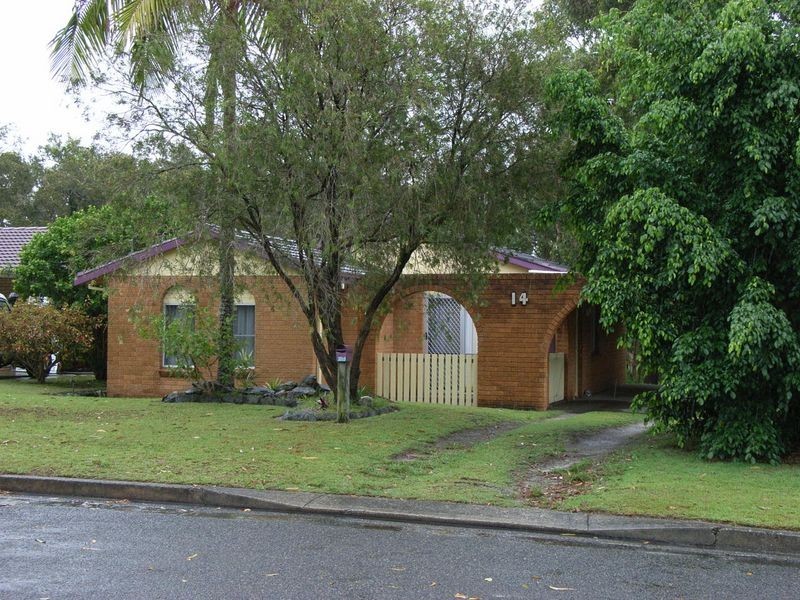 14 Evans Street, Lake Cathie NSW 2445