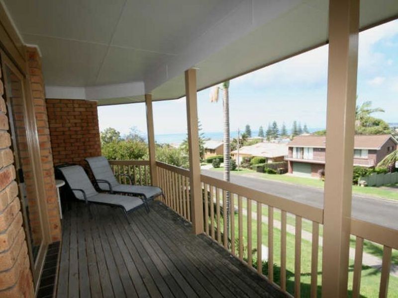 5/3 Parry Street, Lake Cathie NSW 2445