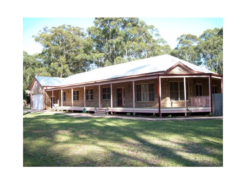 13 Lakeside Way, Lake Cathie NSW 2445