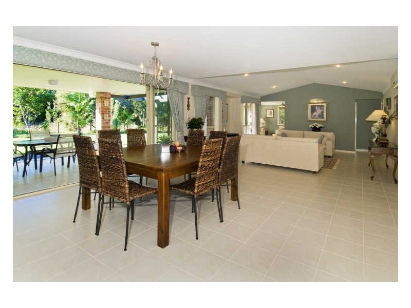 8 Shearwater Court, Lake Cathie NSW 2445