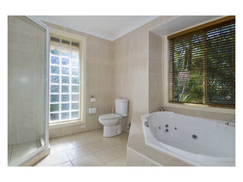 8 Shearwater Court, Lake Cathie NSW 2445