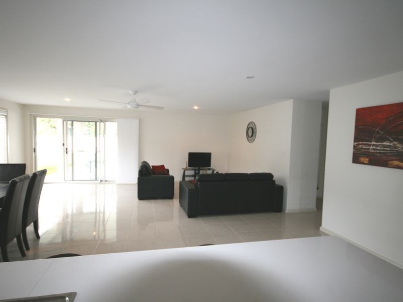 4 Beach Break Circuit, Bonny Hills NSW 2445