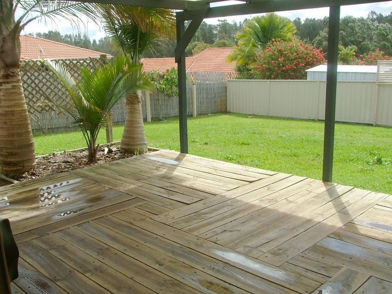 18 Solander Place, Lake Cathie NSW 2445