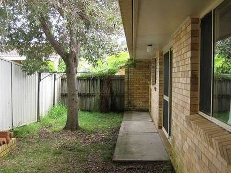 2/70 Fiona Crescent, Lake Cathie NSW 2445