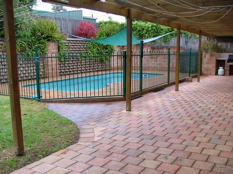 24 Fiona Crescent, Lake Cathie NSW 2445