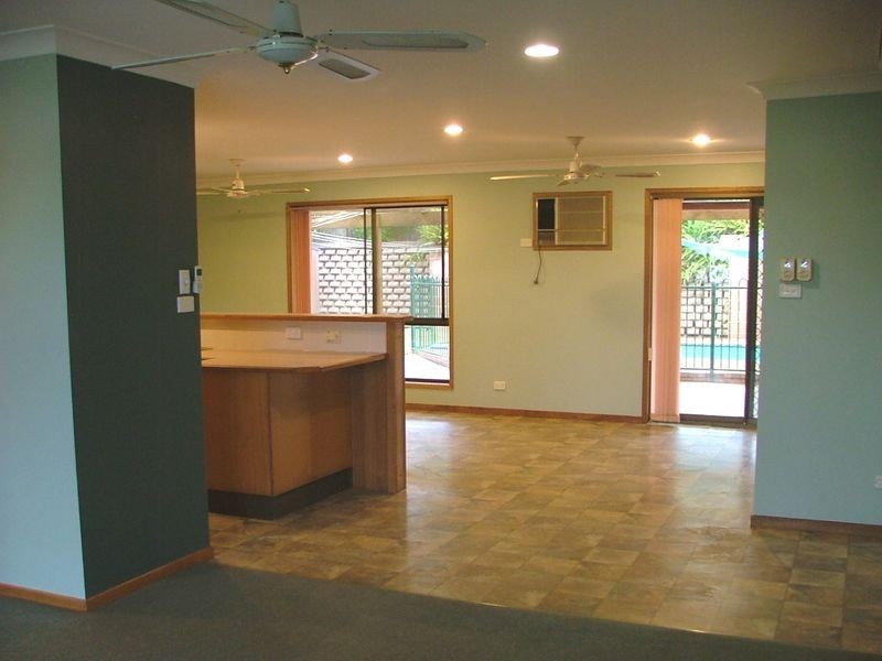 24 Fiona Crescent, Lake Cathie NSW 2445