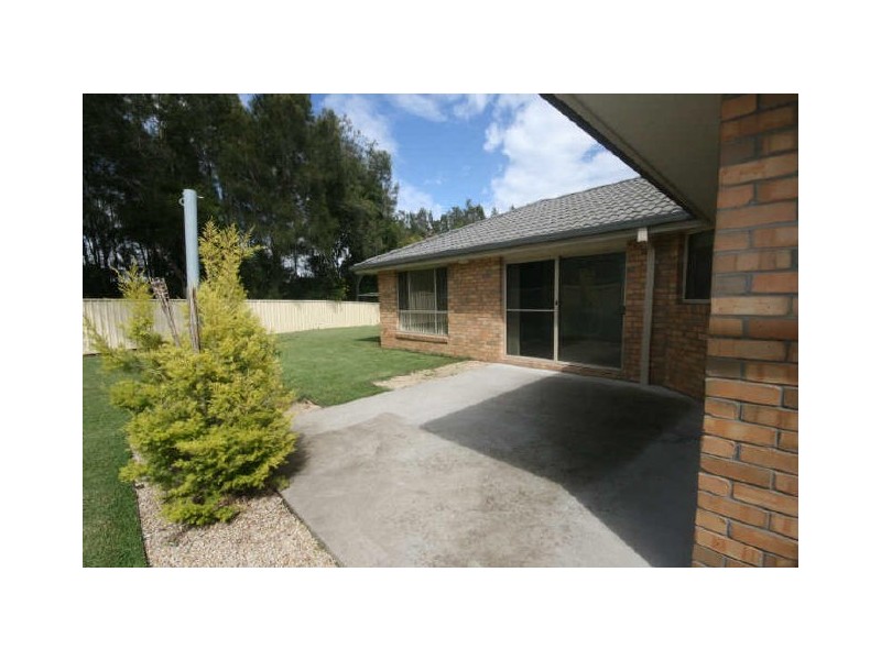 37 Explorers Way, Lake Cathie NSW 2445