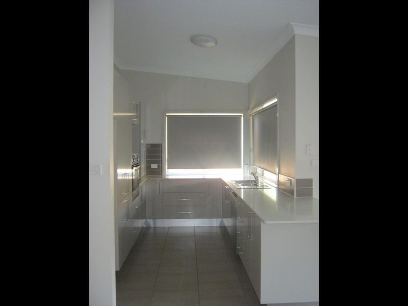 1/23 Fiona Crescent, Lake Cathie NSW 2445