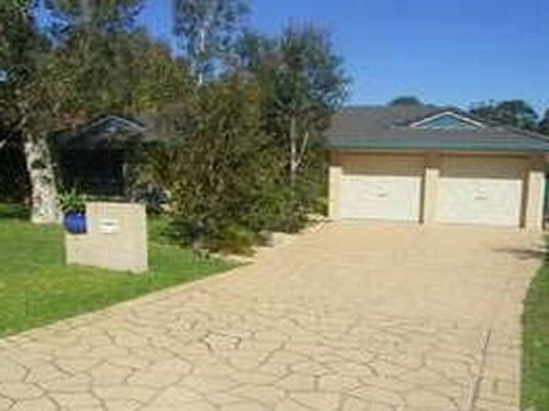 6 Melaleuca Avenue, Lake Cathie NSW 2445