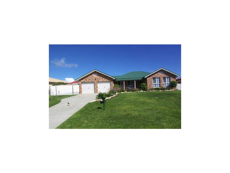 36 Abel Tasman Drive, Lake Cathie NSW 2445