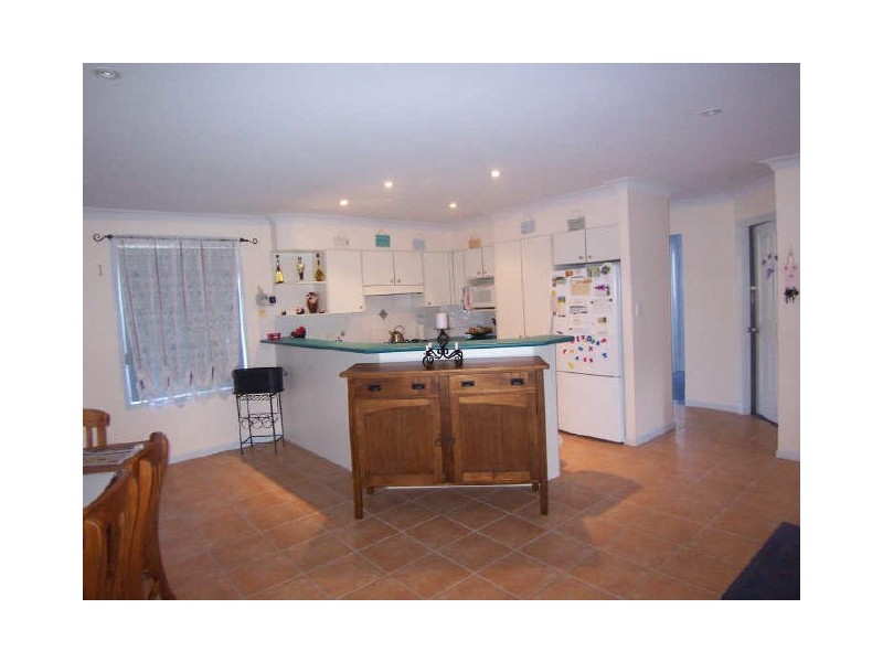 36 Abel Tasman Drive, Lake Cathie NSW 2445