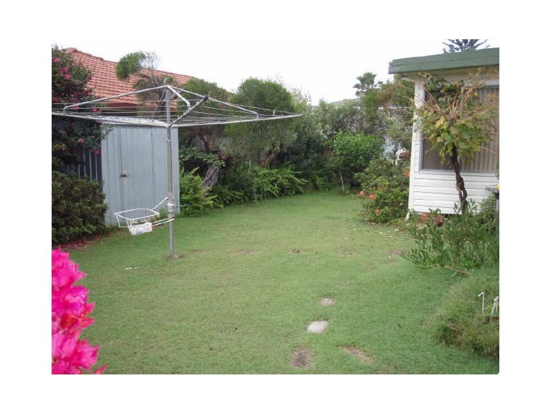 39 Chepana Street, Lake Cathie NSW 2445