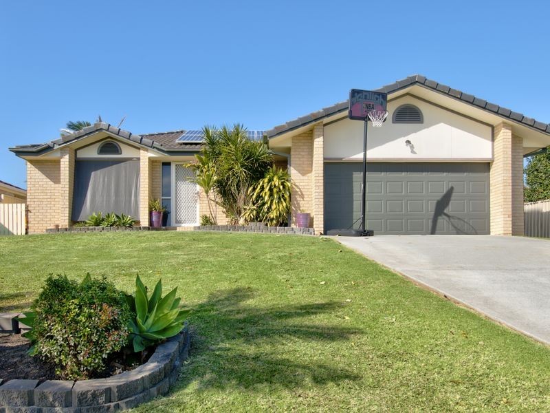 16 Dampier Court, Lake Cathie NSW 2445