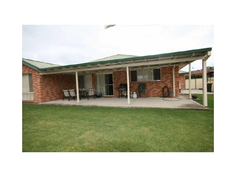 14 Solander Place, Lake Cathie NSW 2445
