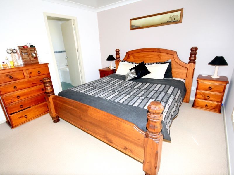 18 St Kitts Way, Bonny Hills NSW 2445