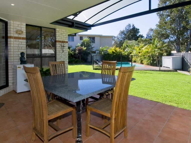 16 Buchan Place, Lake Cathie NSW 2445