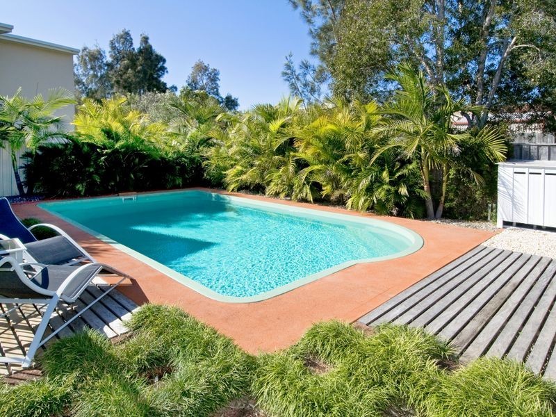 16 Buchan Place, Lake Cathie NSW 2445