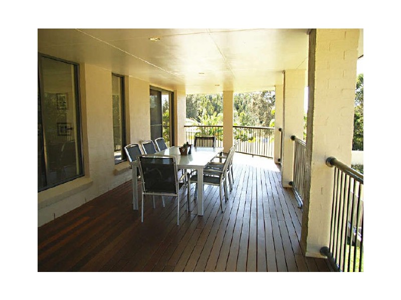 34 Bligh Place, Lake Cathie NSW 2445