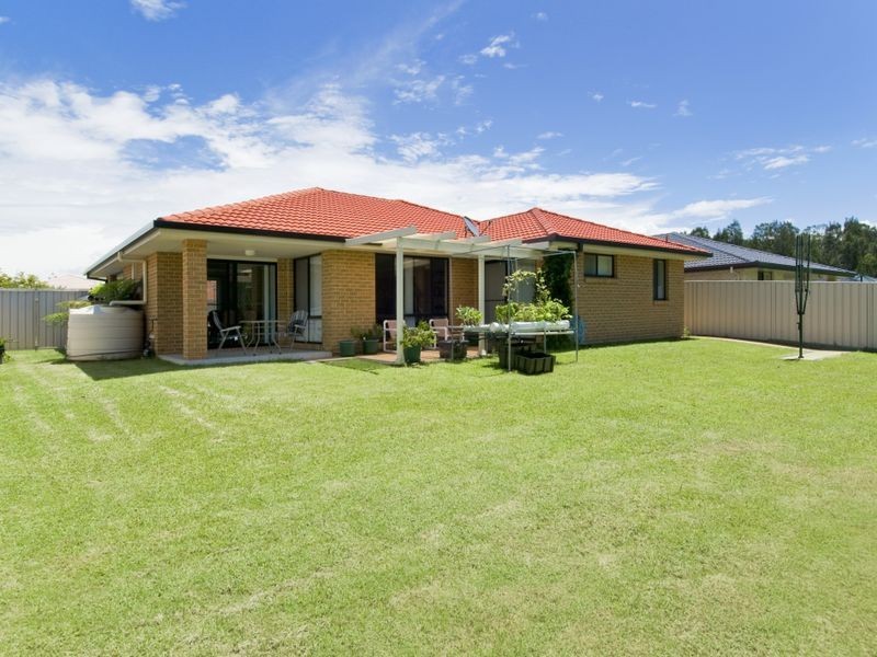 7 Buchan Place, Lake Cathie NSW 2445
