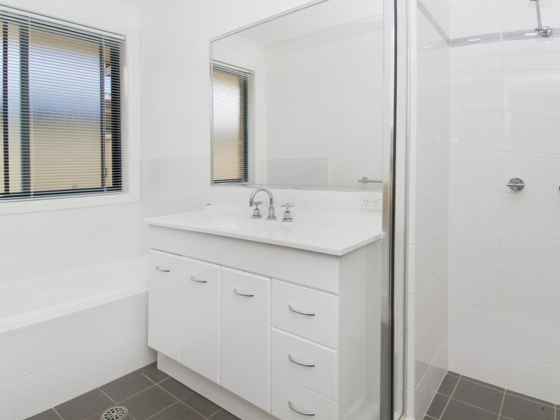 7 Buchan Place, Lake Cathie NSW 2445